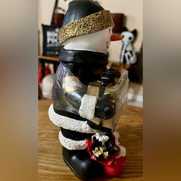 New Orleans SAINTS Snowman Christmas Countdown Calendar Statue - Picture 3 of 9